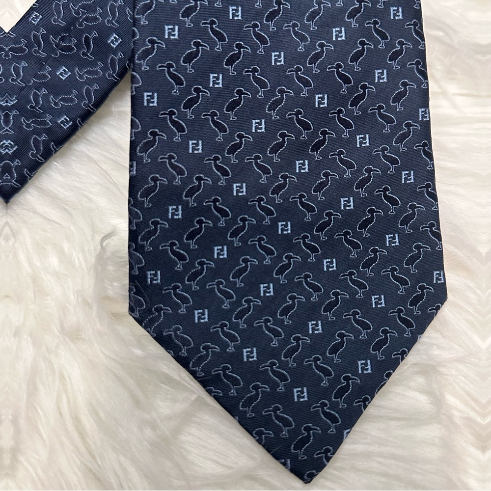 NWOT FENDI Dodo Birds 🦤 with Fendi Logos Tie - Picture 3 of 10